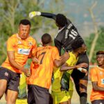 soccer-players-fighting