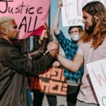 Donald-Trump-Netanyahu-handshake