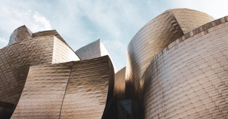 Frank-Gehry-Guggenheim-Bilbao