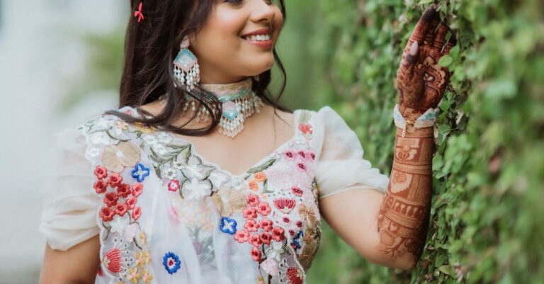 Indian-women-fighting-violence