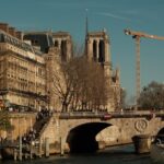 Notre-Dame-Paris-crowded