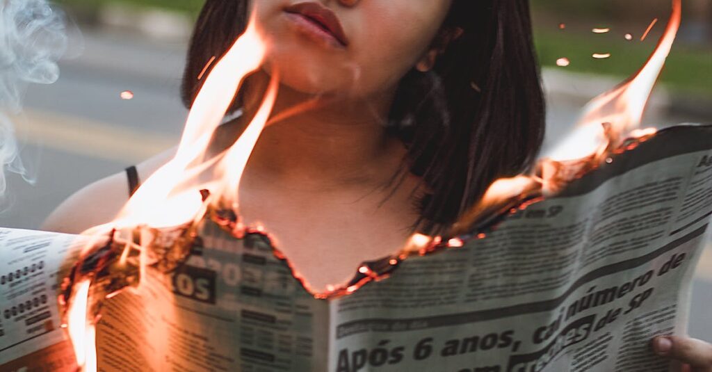 Sarah-Knafo-political-portrait