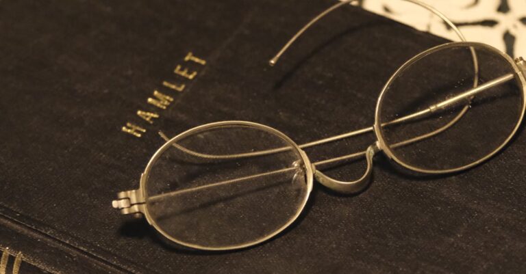 Tom-Stoppard-old-playwright