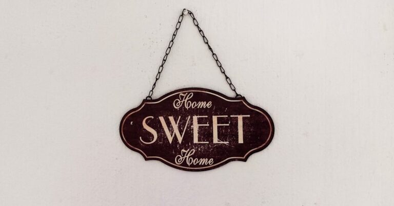 White-House-controversial-plaque