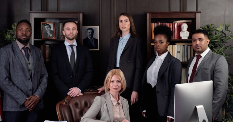 man-throws-egg-politician