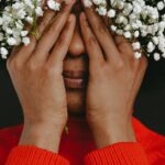 woman-hiding-identity-France