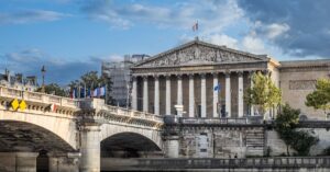 French-Parliament-altercation