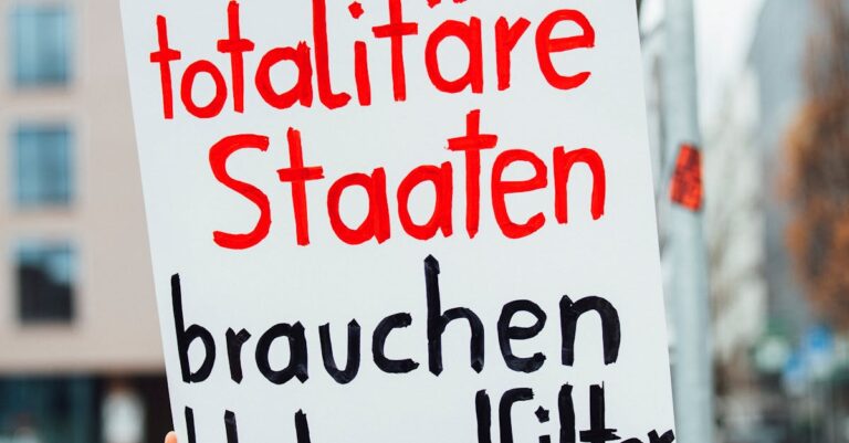 books-censorship-scandal