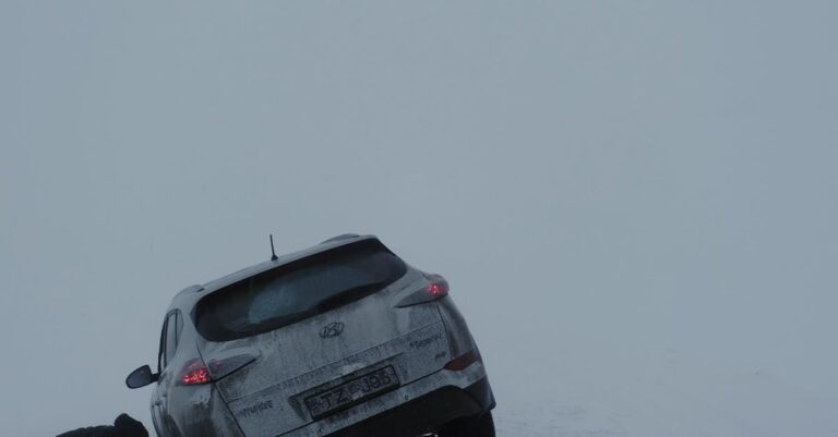 snow-ice-car-accident