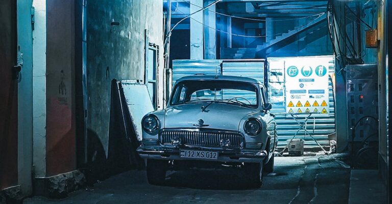 Illustration de Tragédie routière : un père de famille victime de l'irresponsabilité adolescente Car-crash-night