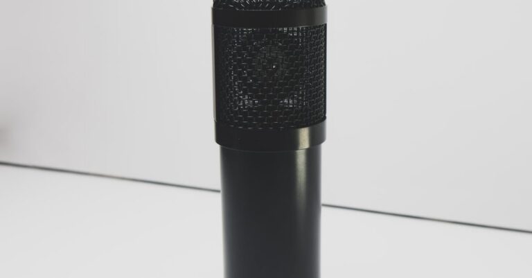 Italian-TV-scandal-microphone