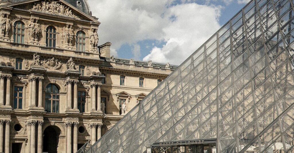 Louvre-museum-controversy