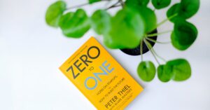 Illustration de L'emprise de Peter Thiel : le milliardaire qui veut détruire l'État Peter-Thiel-political-influence