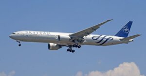 Boeing-777-evasive-maneuvers