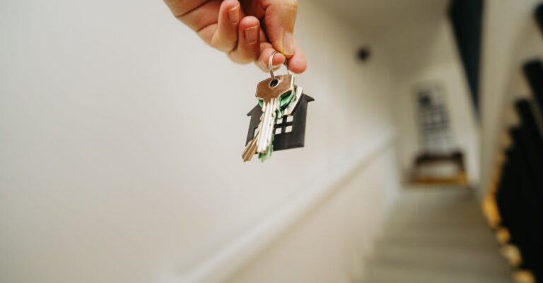 French-housing-market-crisis-1