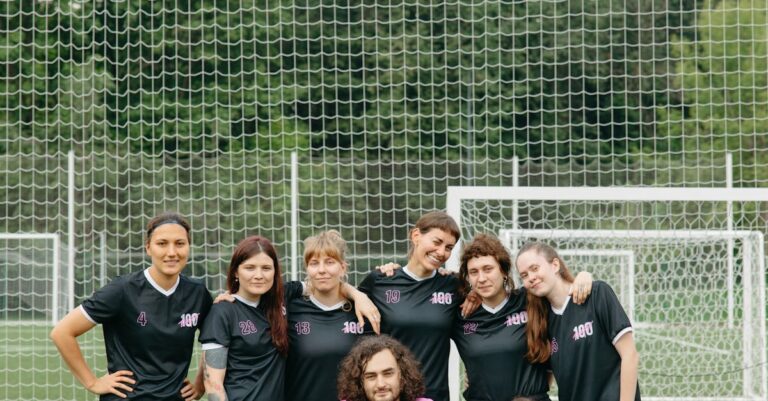 Iranian-women-soccer-players