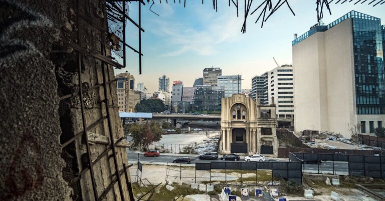 Israeli-leaflets-Beirut-panic