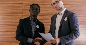 Illustration de Mélenchon s'attaque au PS, un discours de division alarmant Jean-Luc-Melenchon-political-meeting