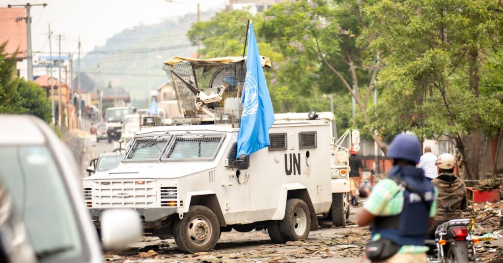 Illustration de Chaos au Liban : Un Casque Bleu tué, l'escalade menace UN-peacekeeper-Lebanon