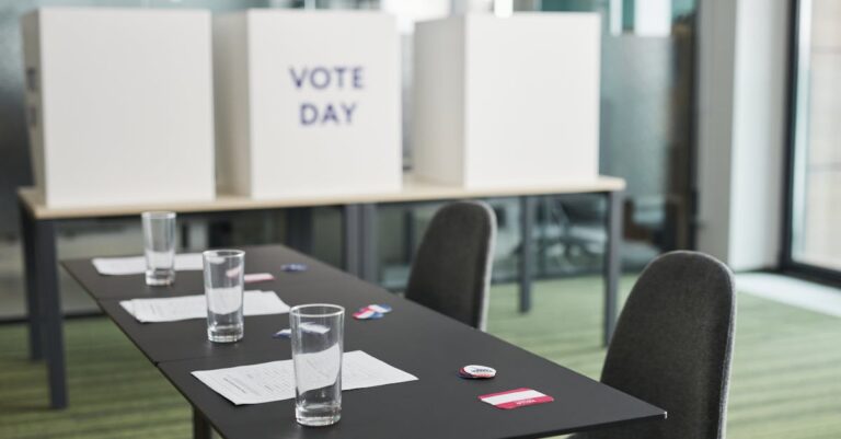 Illustration de Municipales : Un désintérêt alarmant menace la démocratie locale empty-voting-booth
