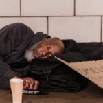 influencer-filming-homeless