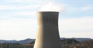 Illustration de Nucléaire: la Caisse des dépôts détourne l'épargne des Français nuclear-power-plant-france