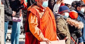 Illustration de Chaos en Moselle : L'évêque furieux contre l'ouverture des commerces le Vendredi saint protest-bishop-Metz