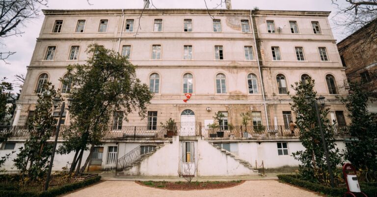 Abandoned-children-orphanage-France