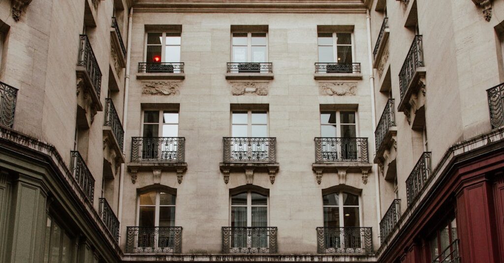 Illustration de Explosion en plein vol : l'imposture d'Édouard Philippe démasquée ? Edouard-Philippe-political-failure