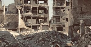 Illustration de Chaos au Moyen-Orient : escalade dévastatrice et ultimatum de Trump Middle-East-war-destruction-2