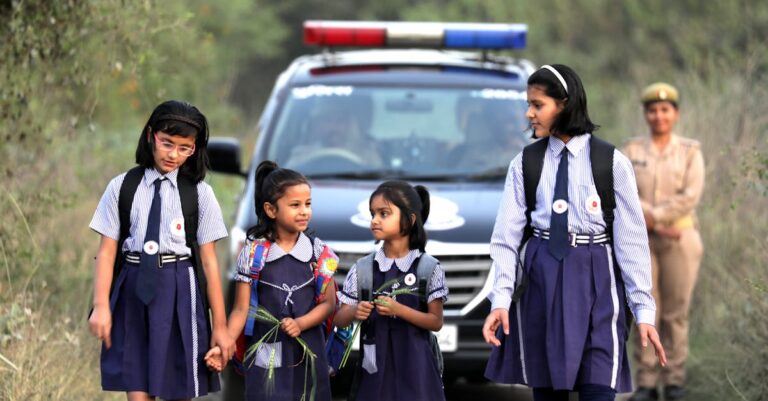 police-evacuation-school-Bordeaux