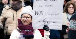 French-CEO-salary-protest