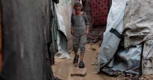 Illustration de Gaza : l'horreur des rats, une crise sanitaire sans précédent Gaza-refugee-camp-rats-1