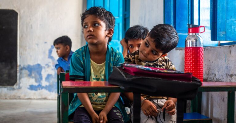 Illustration de Violences périscolaires : Paris, le déni de confiance face au scandale childrens-school-crisis