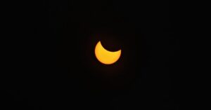 solar-eclipse-tourism-Spain