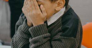 stressed-child-alone
