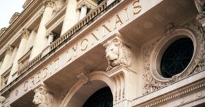 Illustration de Catastrophe boursière en vue : la France au bord du gouffre financier France-financial-crisis