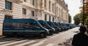 Government-vehicle-accident-Paris