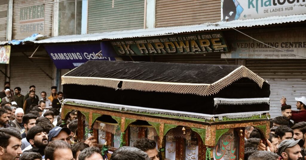 Iran-funeral-procession