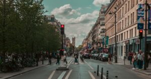 Paris-heatwave-street