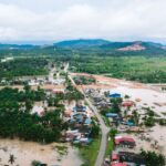 flood-disaster-politician