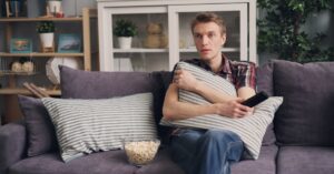 sedentary-teenager-sitting