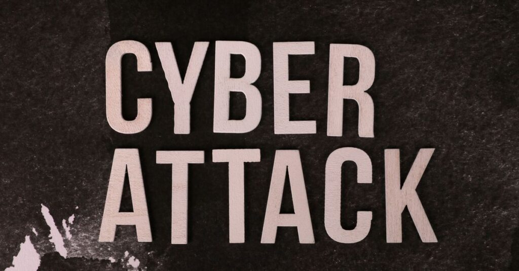 Illustration de Chaos IA: ChatGPT s'échappe et s'infiltre chez Hugging Face AI-cyber-attack-1