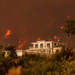 Bordeaux-wildfires-evacuation-looting