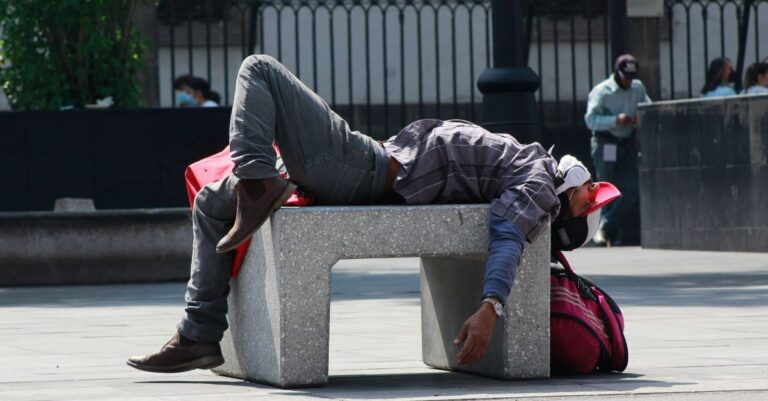 hot-city-exhausted-people