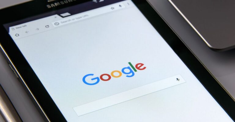 Illustration de Extensions de navigateur : un danger insoupçonné pour votre navigation web-browser-extensions-risks