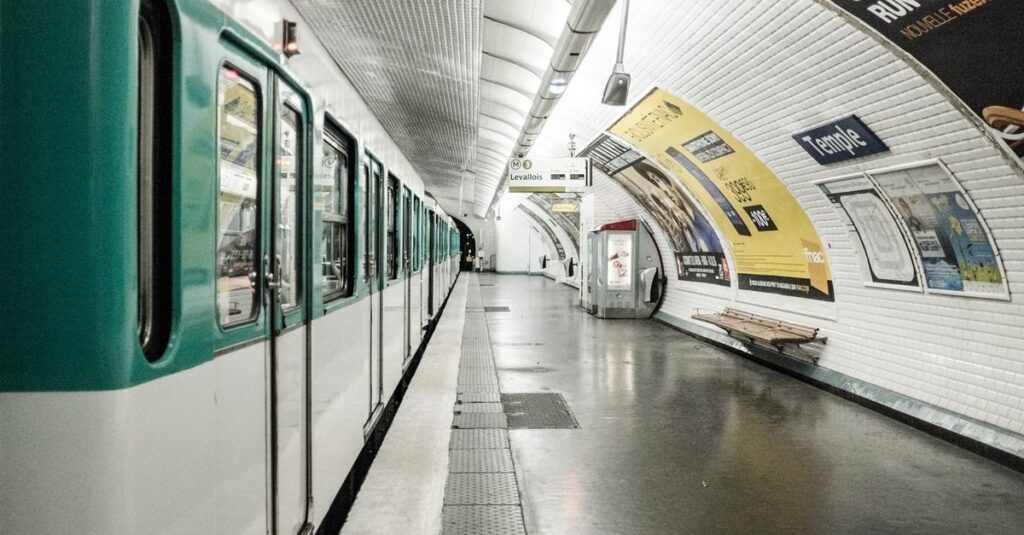 Illustration de Bally Bagayoko : soupçons d'emploi fictif et scandale à la RATP Bally-Bagayoko-scandal-RATP