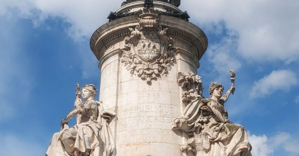Illustration de Place de la République : Symbole déchu d'une gauche fragmentée Paris-Place-de-la-Republique