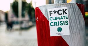 Illustration de Climat : les entreprises, faux-semblants d'une transition ratée companies-climate-crisis-failure